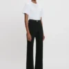 Alina stretchjeans i tvättad svart Alina stretchjeans i tvättad svart
