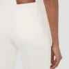 Alina stretchjeans i tvättad vit Alina stretchjeans i tvättad vit