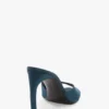Harlow mule 100 i blågrön satin Harlow mule 100 i blågrön satin