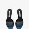 Harlow mule 100 i blågrön satin Harlow mule 100 i blågrön satin