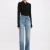 Julia-jeans i mellablå tvätt