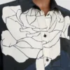 Pyjamas skjorta i mörk marinblå blommönster Pyjamas skjorta i mörk marinblå blommönster