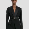 Skräddarsydd jacka med bälten i svart