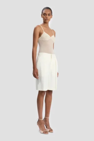 Skräddarsydda shorts i ivory