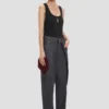Split tank top i svart Split tank top i svart