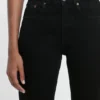 The Victoria Jeans i tvättad svart The Victoria Jeans i tvättad svart