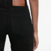 The Victoria Jeans i tvättad svart The Victoria Jeans i tvättad svart