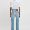 Victoria-jeans i ljusblå tvätt