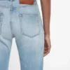 Victoria-jeans i ljusblå tvätt